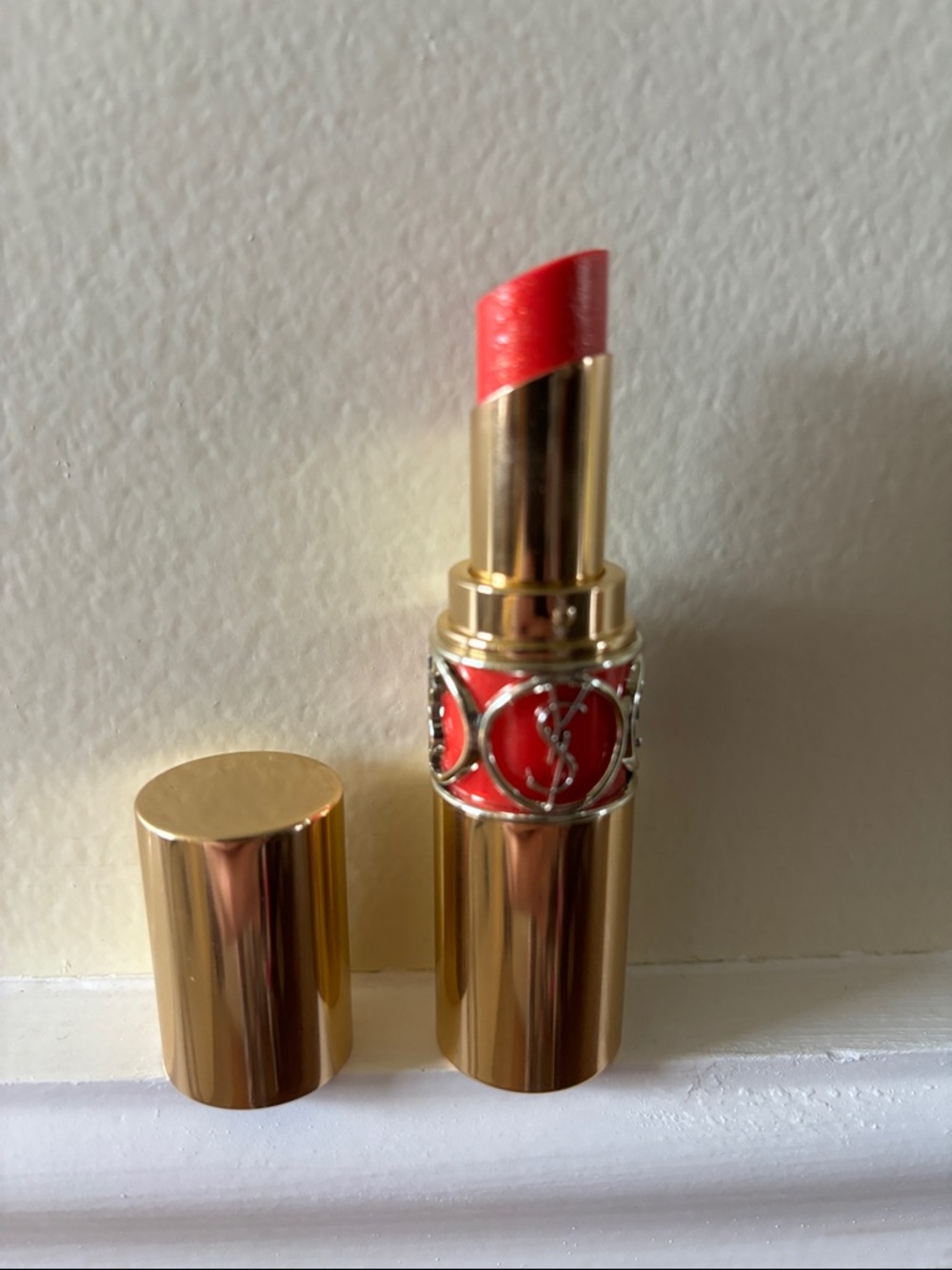 NWT Yves Saint Laurent YSL Rouge Volupte Shine Lipstick
